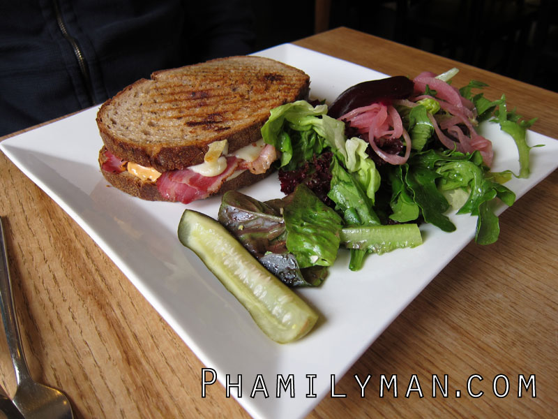 900-grayson-berkeley-reuben-sandwich