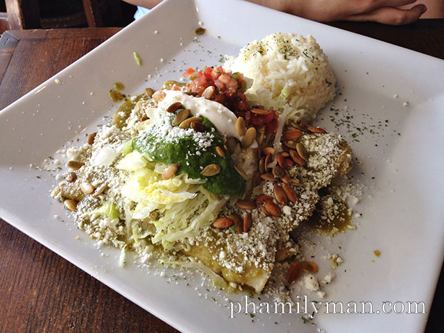 anelpacos-cafe-orange-green-enchiladas