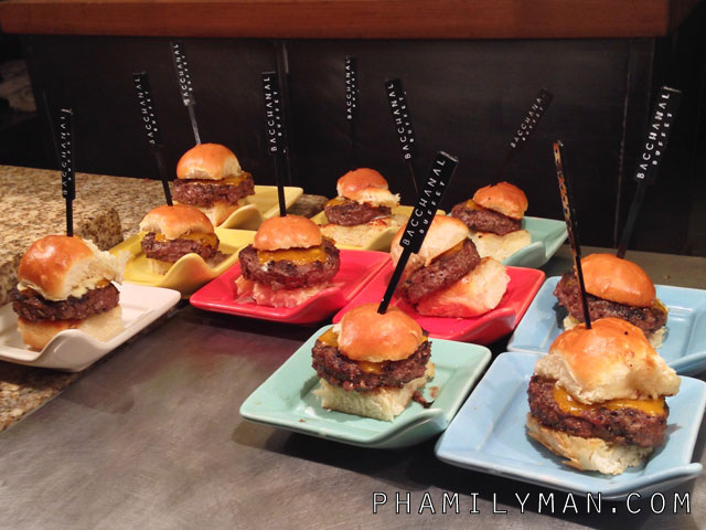 bacchanal-buffet-caesars-palace-las-vegas-wagyu-sliders