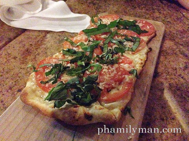 cheesecake-factory-brea-flatbread