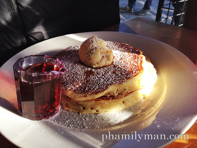 doyle-street-cafe-emeryville-half-stack-pancakes
