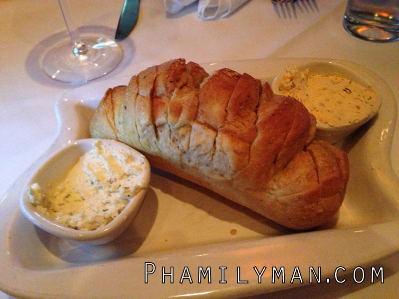 flemings-prime-steakhouse-el-segundo-bread