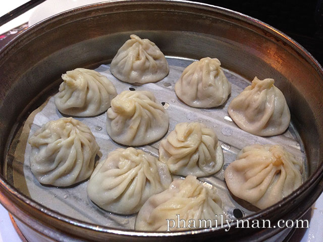 mamas-lu-dumpling-house-monterey-park-juicy-pork-dumplings