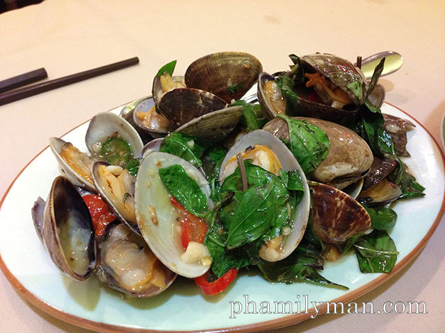 newport-seafood-restaurant-rowland-heights-clam-spicy-sauce