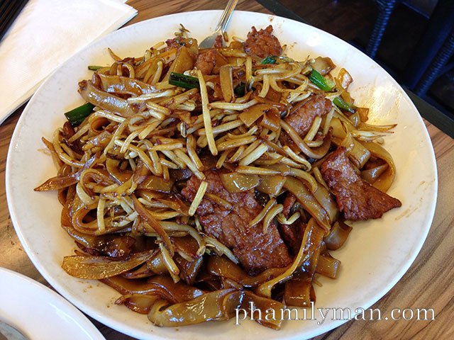 phoenix-food-boutique-rowland-heights-hong-kong-style-beef-stir-fried-rice-noodle