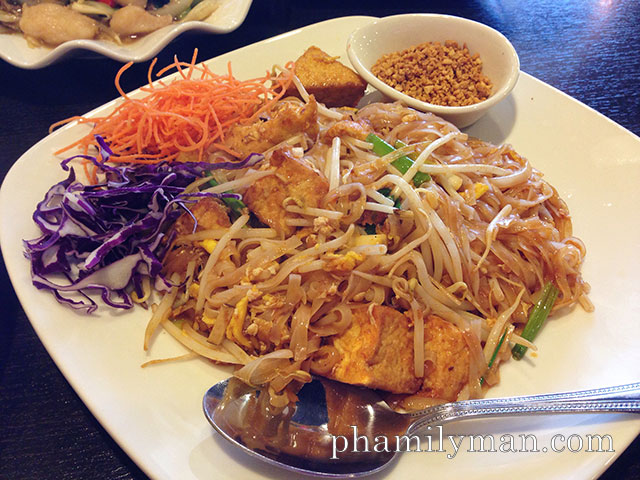 siam-savory-anaheim-pad-thai