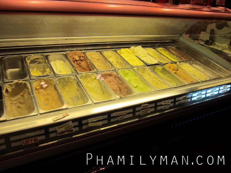 taras-organic-ice-cream-berkeley-display