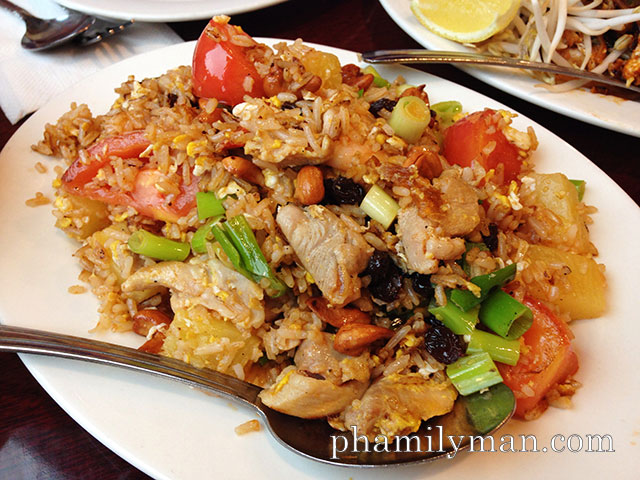 thai-nakorn-garden-grove-pineapple-fried-rice