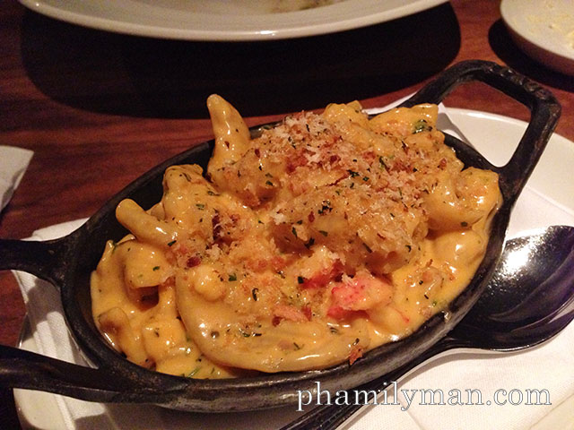 the-ranch-restaurant-saloon-anaheim-lobster-mac-cheese