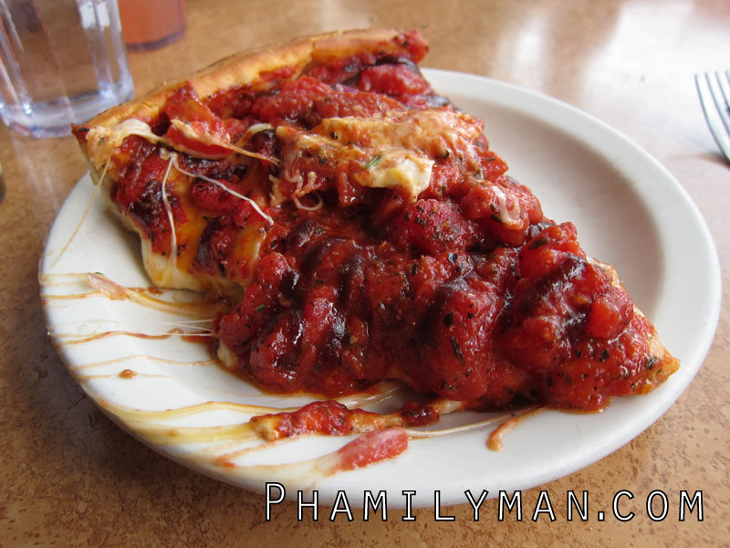 zacharys-chicago-pizza-oakland-slice